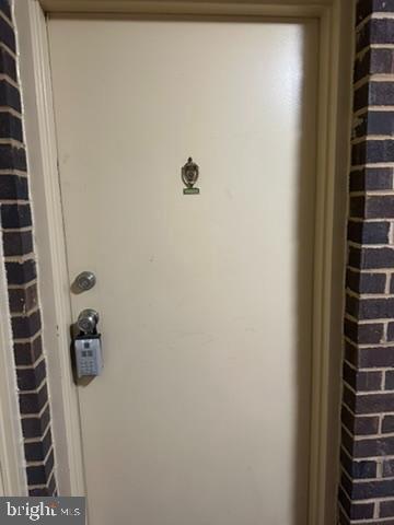 Building Photo - 10204 Prince Pl Unit 3-105