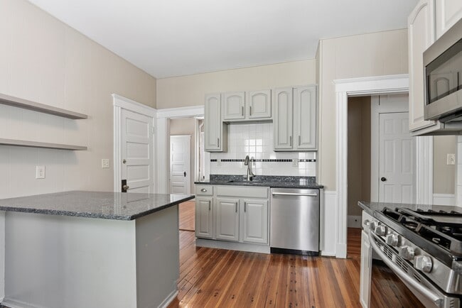 422 Trapelo Rd Unit 2