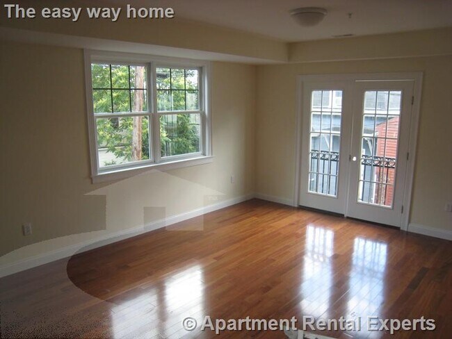 43-45 Pitman St Unit #201 - 43-45 Pitman St Apartment Unit #201 Unit #201