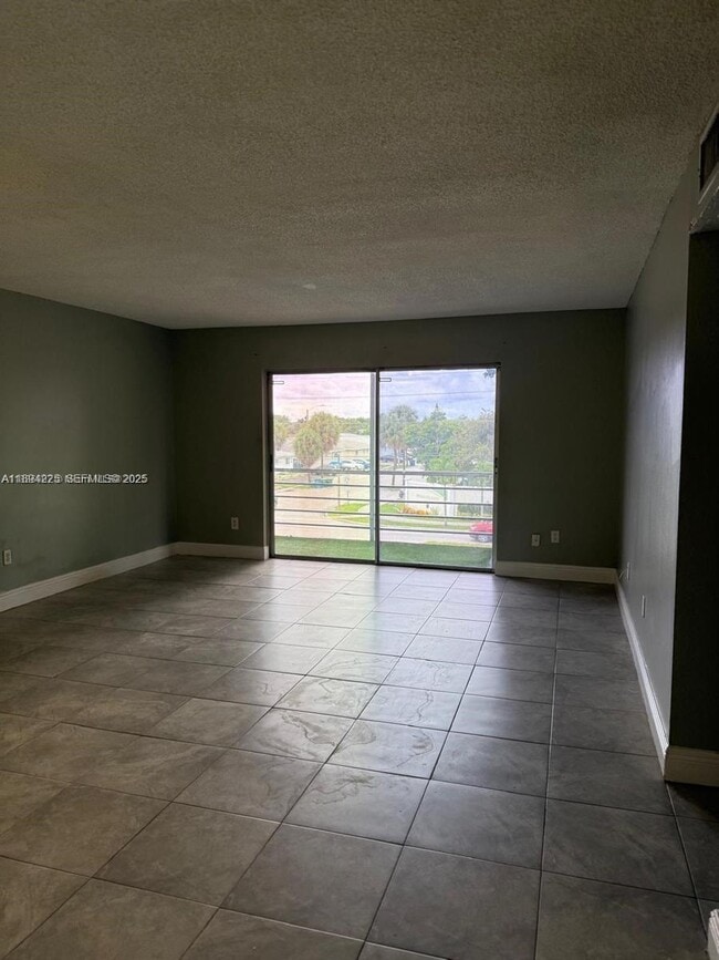 Photo - 2800 NW 56th Ave Unit A303