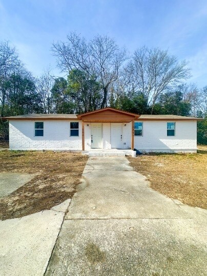 Photo - 1888 Moore St Casa
