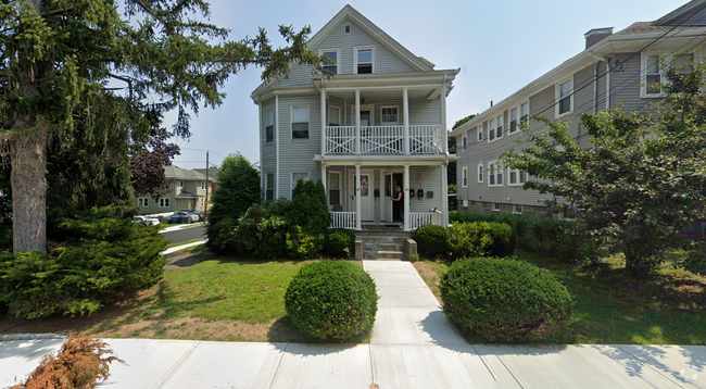 Building Photo - 44 Putnam St Unit 1 Rental