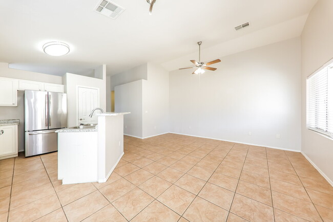 Photo - 2030 E Wahalla Ln