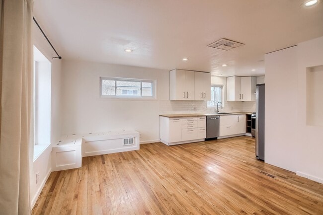 Photo - 4 Bedroom single family home in Northglenn