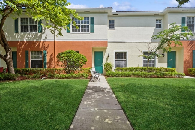 Photo - 148 SW 7th Ct