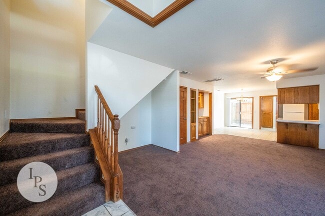 Photo - Westside Kerman Prestigious TownHome, 2/2,...