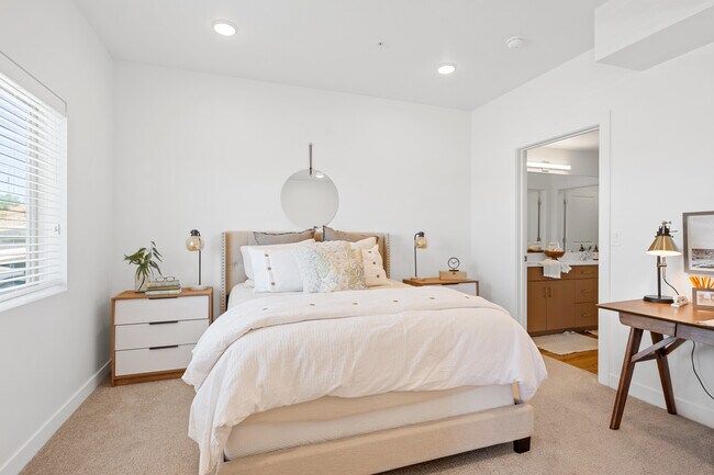 One-bedroom Crimson