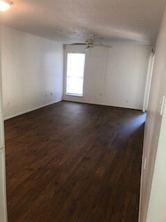 Photo - Oakwoods Apartments