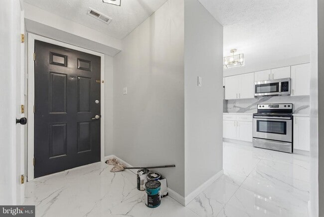 Photo - 115 Villa Knoll Ct