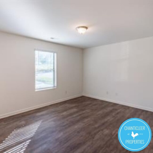 Photo - 1216 Haybrook Ln