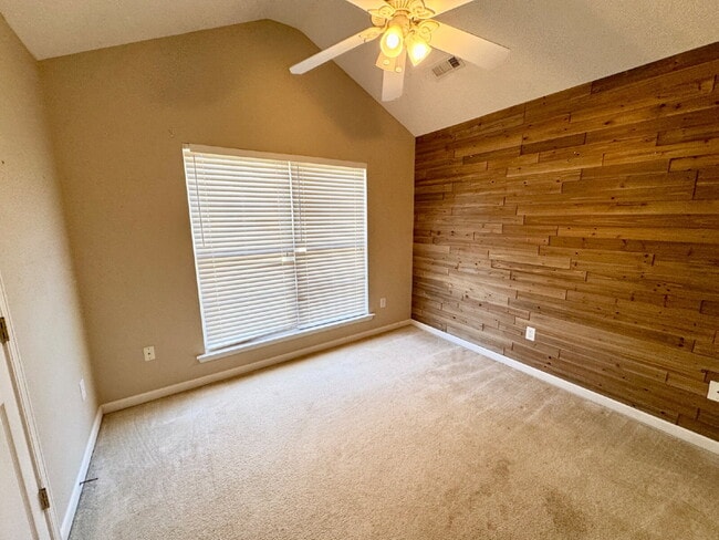 Photo - The perfect 3 bed, 2 bath home located in ...