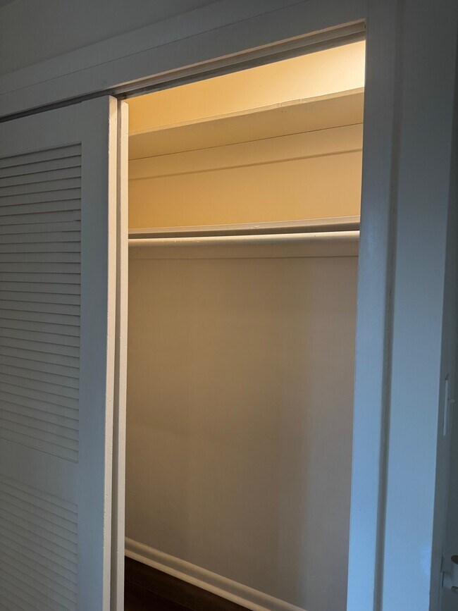 Photo - 1702 N Washington St