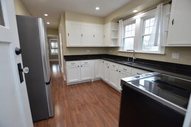 Photo - 3916 E Lake Shore Dr