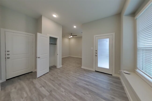 Building Photo - 4908 San Fabiano Ct