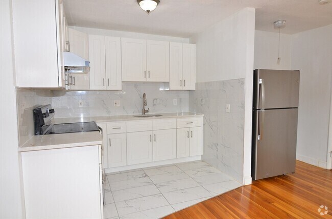 Building Photo - 357 Charles St Unit #1 Rental