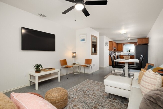 Photo - 1320 Del Oro Lane