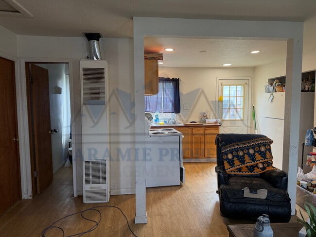 Photo - 569 N 13th St