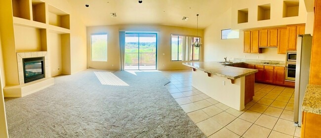 Building Photo - 16315 E Links Dr Rental