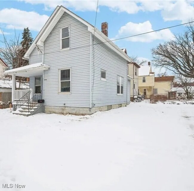 Photo - Charming 3-Bedroom Property | WINTERS SPECIAL MOVE-IN OFFER: 20% OFF ON FIRST MONTH RENT