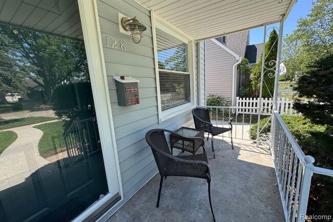 Photo - 128 Girard Ave