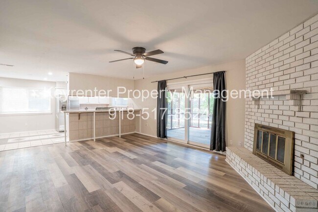 Photo - 3 Bed / 2 Bath / Near Tulsa Arts District
