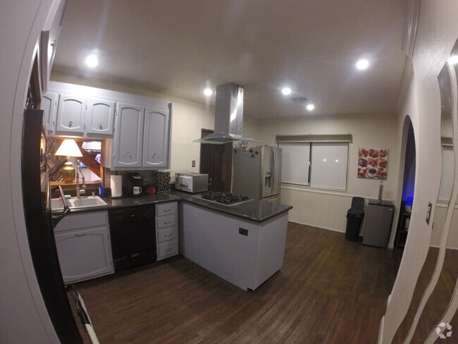 Building Photo - 6002 Hazelbrook Ave Rental