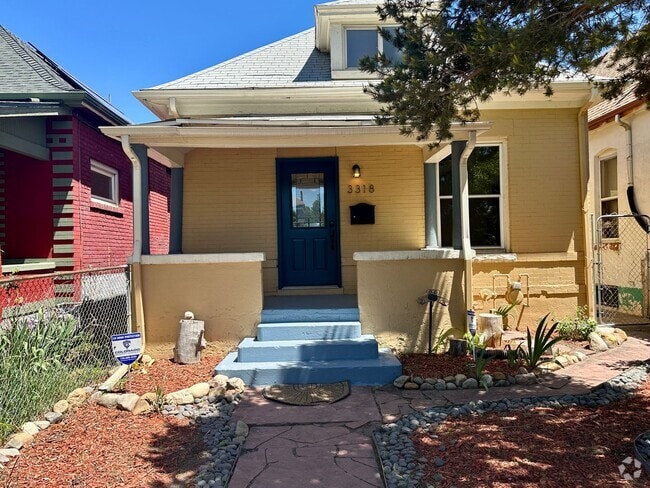 Building Photo - 3 Bedroom 2 Full Bath Renovated Single Fam... Rental