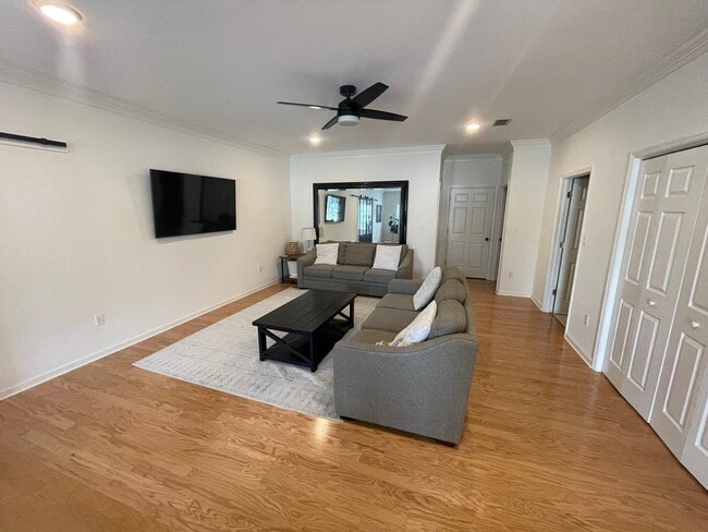 Photo - 1307 Hidden Timbers Pl