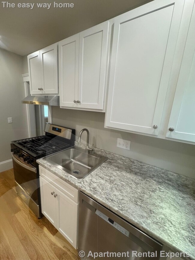 Photo - 11 Belmont Sq