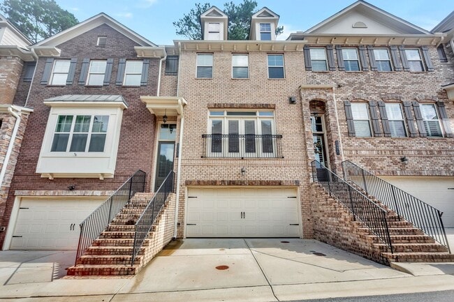Stunning Executive Townhome in Gated Brook... - Stunning Executive Townhome in Gated Brook...
