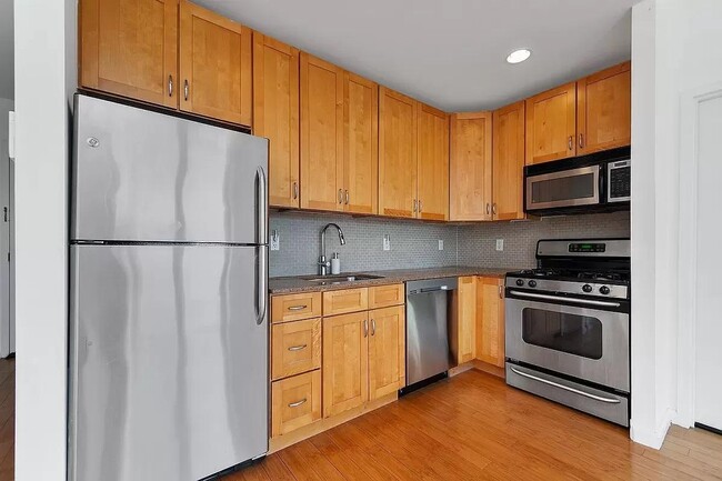 Photo - 504 W 136th St