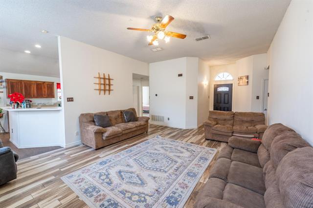 Photo - 2414 Coventry Ct