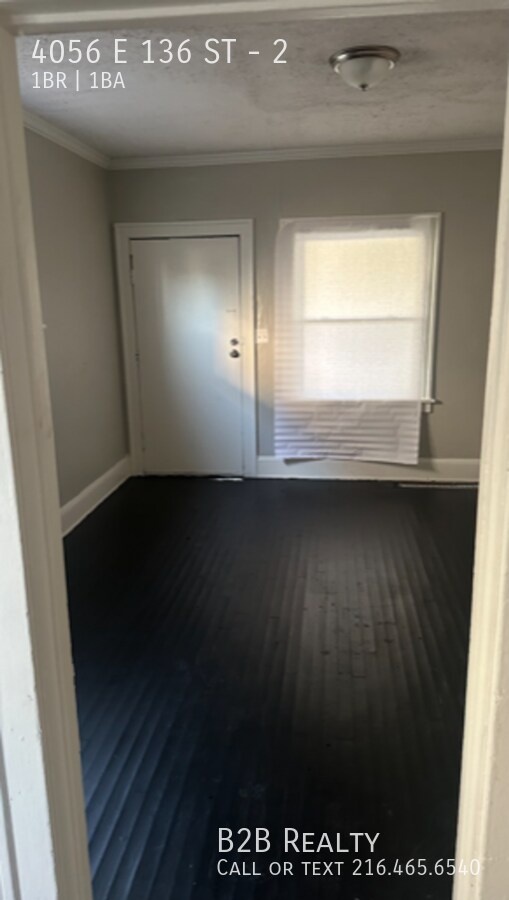 Charming 1Bedroom Property in Prime Location Apartment Unit 2