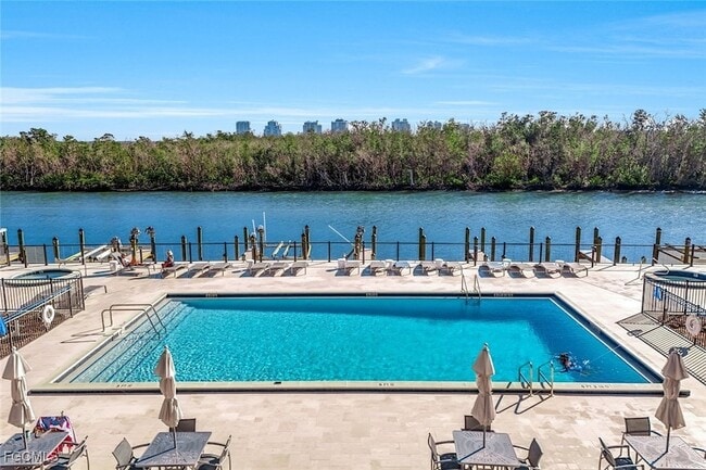 Photo - 26235 Hickory Blvd Unidad 7C