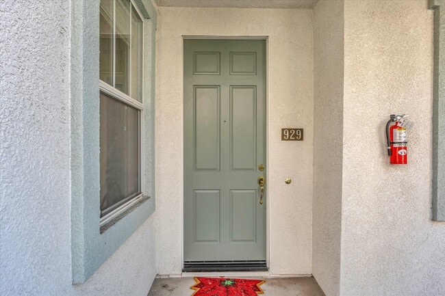 Photo - 929 Monarch Cir