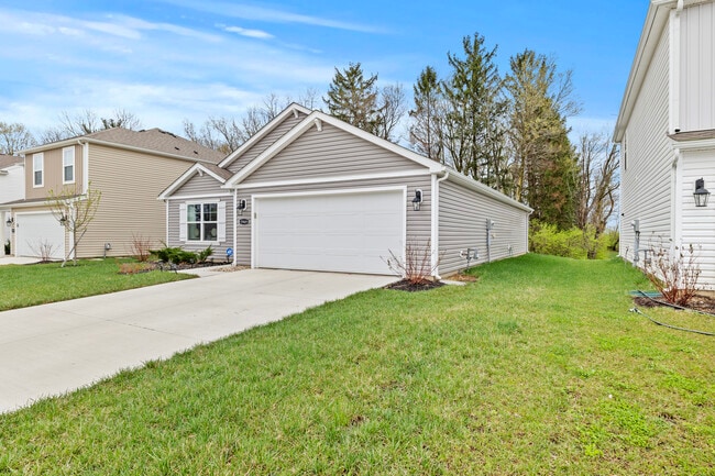 Photo - 5969 Hollett Dr S