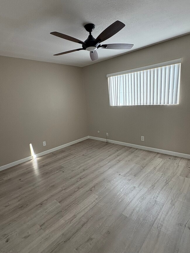 Photo - 1409 Superior Ave