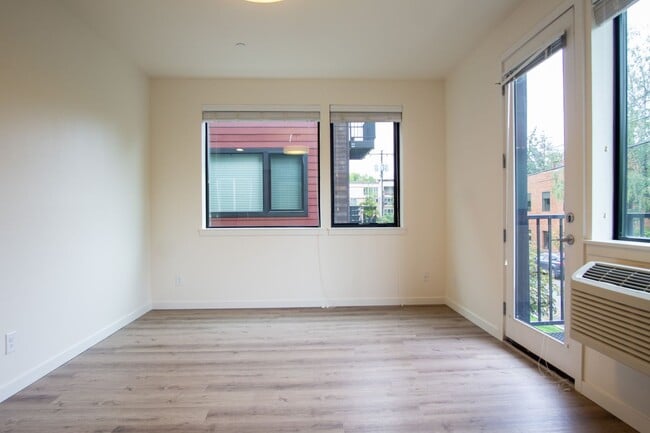 Photo - 6015 S Virginia Ave Unit 308