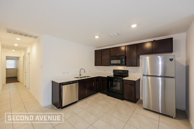 Photo - 8633 Cottage Crk Dr