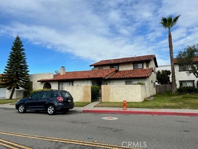 Photo - 2635 E Almond Ave Condo