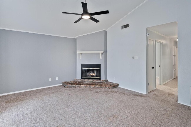 Photo - "Charming 3-Bedroom Home with Cozy Fireplace in Bossier City"
