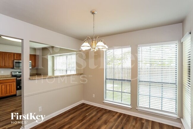 Photo - 2416 Sutton Dr