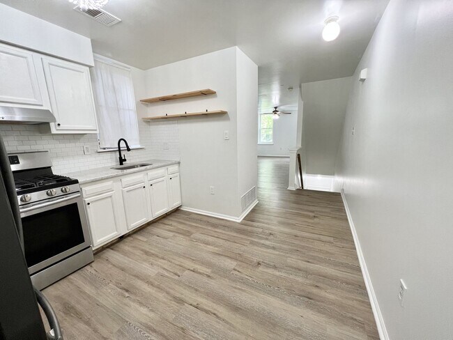 Photo - 4049 Ogden St Unit 2