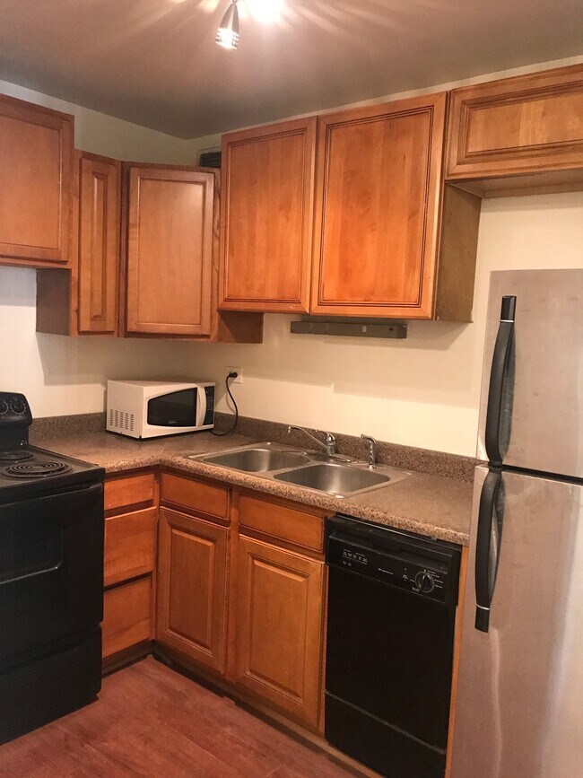 Photo - 720 W Gordon Ter Unit 16G