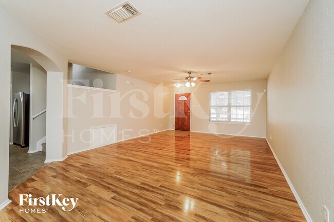 Photo - 10115 Red Iron Creek