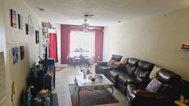 4BR/4BA condo very close to the University... - 4BR/4BA condo very close to the University... Unit 6-204