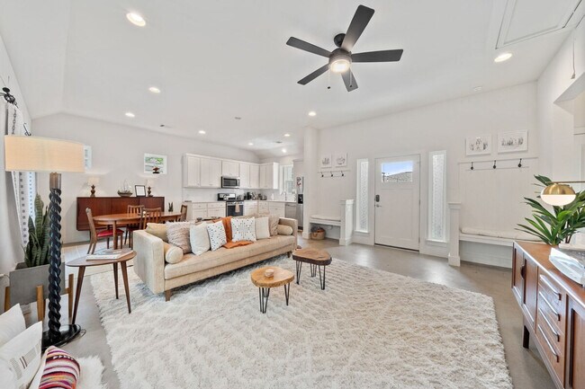 1307 Fort Branch Blvd Unit SI ID1492694P