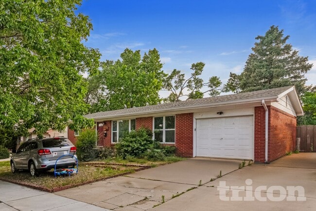 Building Photo - 2024 N Chelton Rd
