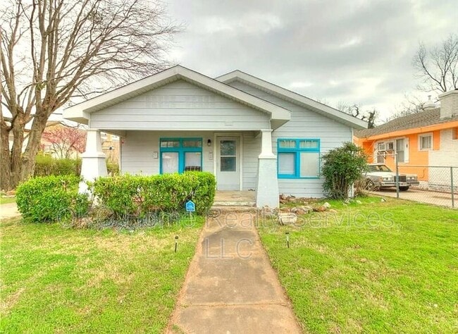 Building Photo - 1710 NW 10th St Rental