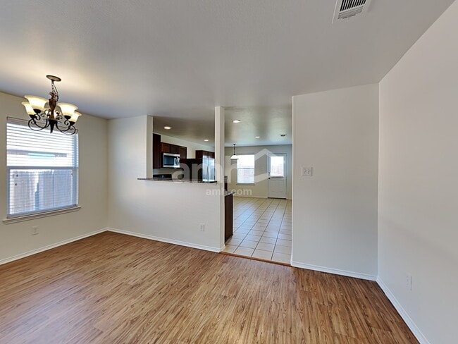 Photo - 42 Larkspur Dr